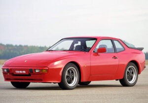 porsche-944-1982-f3q